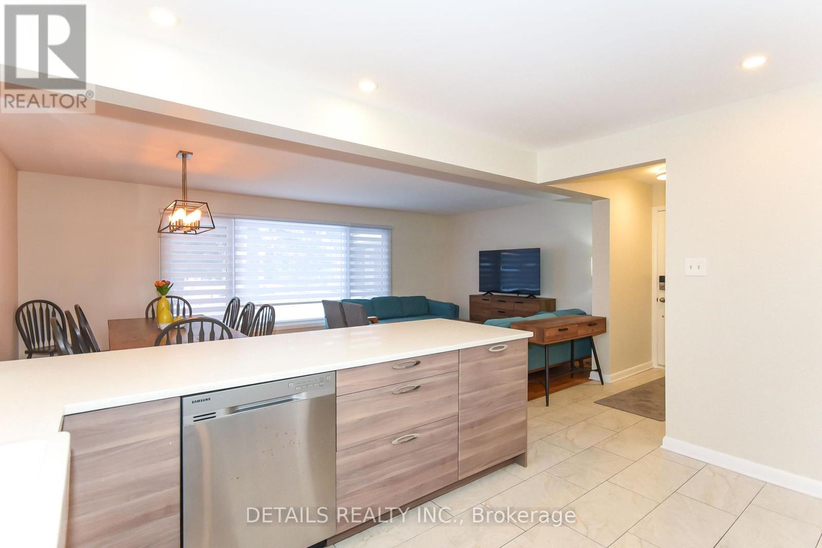 A - 2176 Lambeth Walk, Ottawa, Ontario  K2C 1G1 - Photo 17 - X12379361
