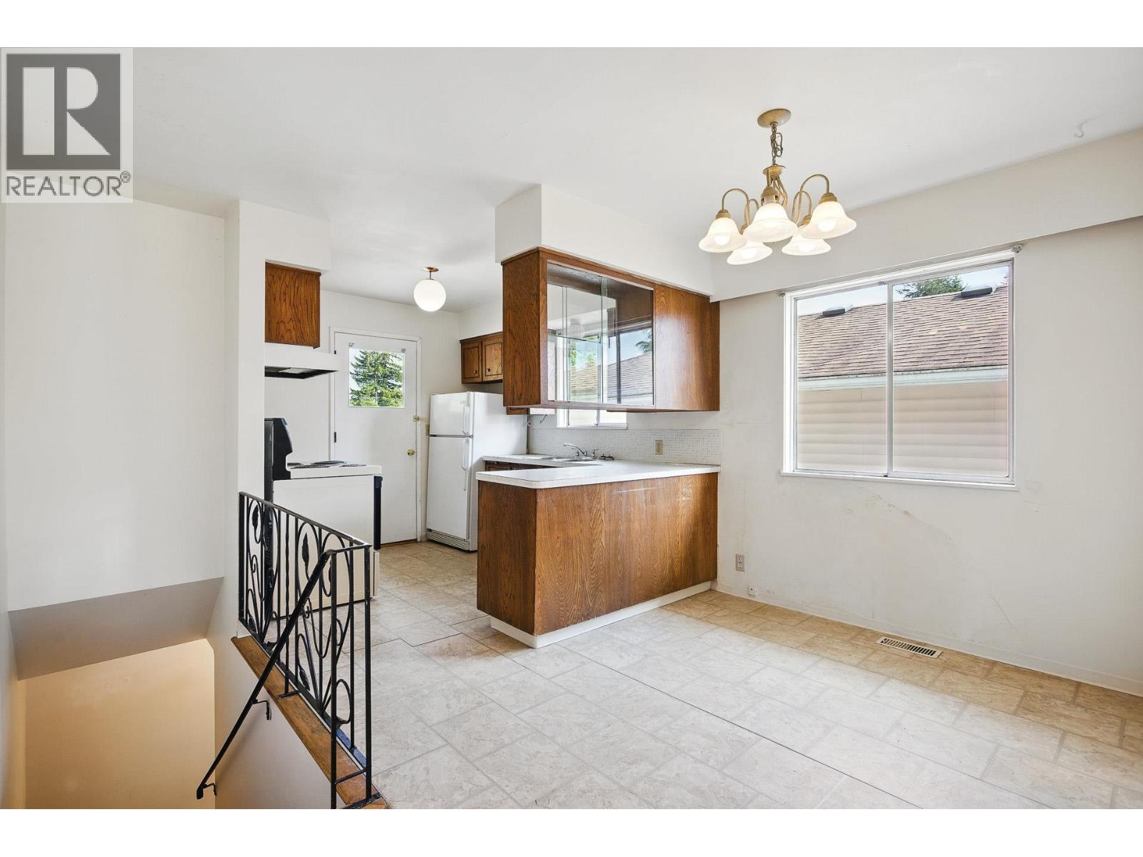 3654 Flint Street, Port Coquitlam, British Columbia  V3B 4J8 - Photo 24 - R3043491