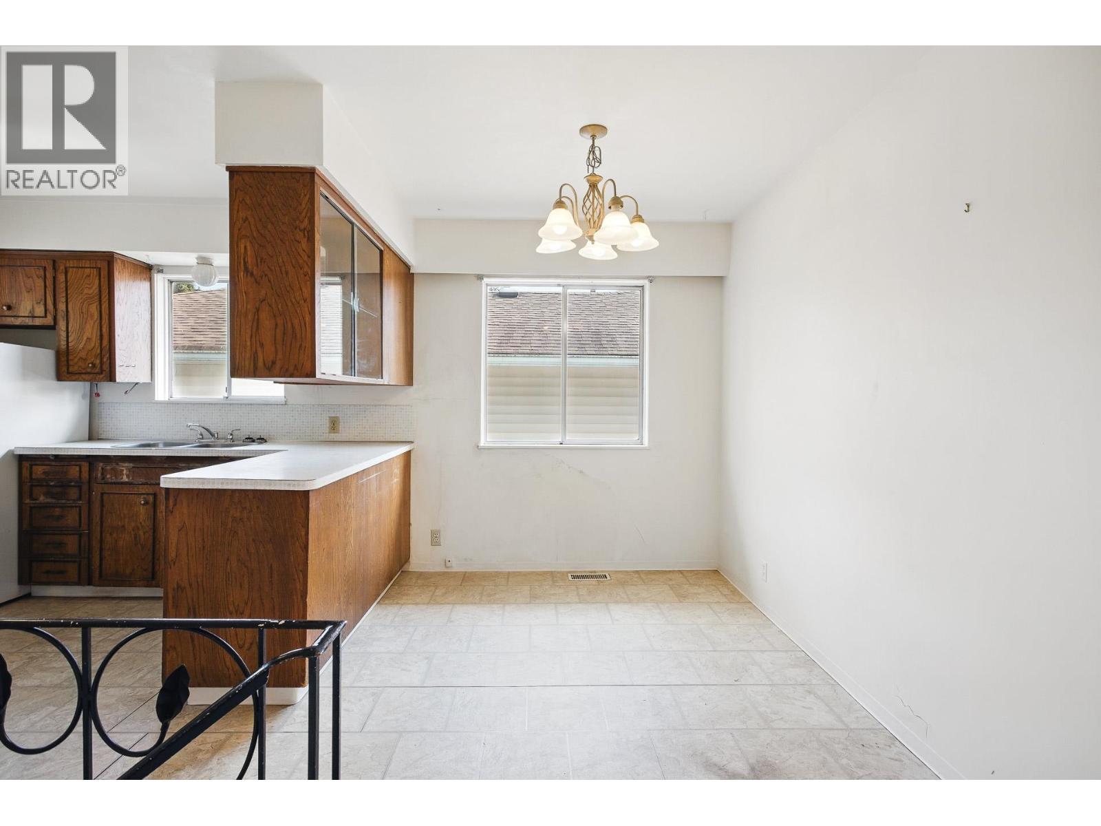 3654 Flint Street, Port Coquitlam, British Columbia  V3B 4J8 - Photo 26 - R3043491