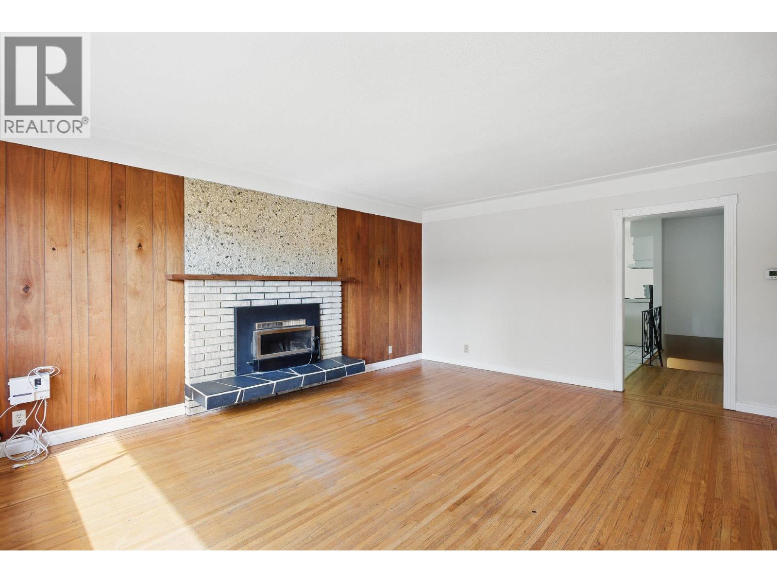 3654 Flint Street, Port Coquitlam, British Columbia  V3B 4J8 - Photo 7 - R3043491