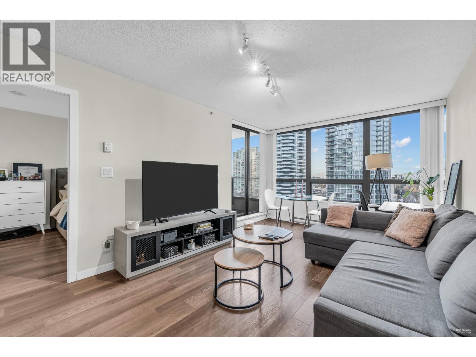 1609 938 Smithe Street, Vancouver, British Columbia  V6Z 3H8 - Photo 1 - R3043484