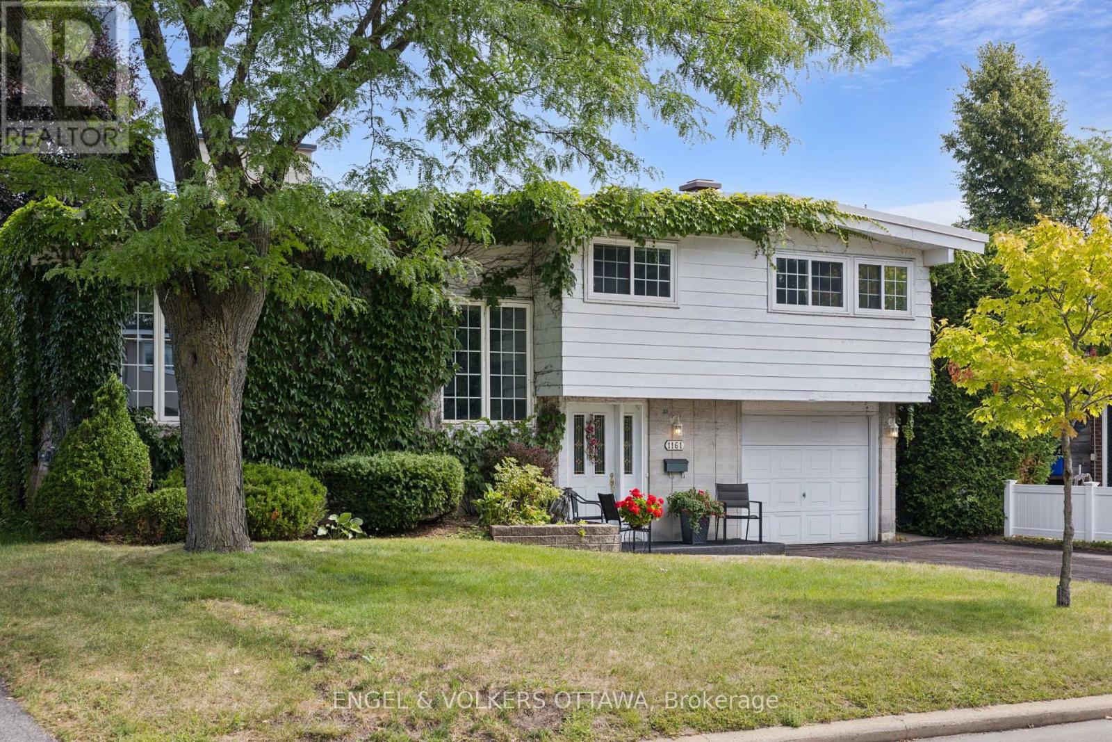 Property at 1161 CAMEO DRIVE image 1