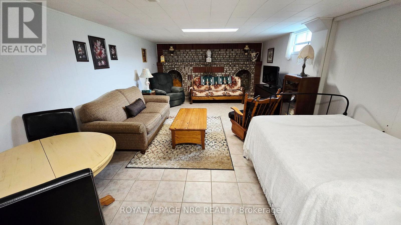 122 Wellington Street N, Welland, Ontario  L3B 1B3 - Photo 23 - X12379374