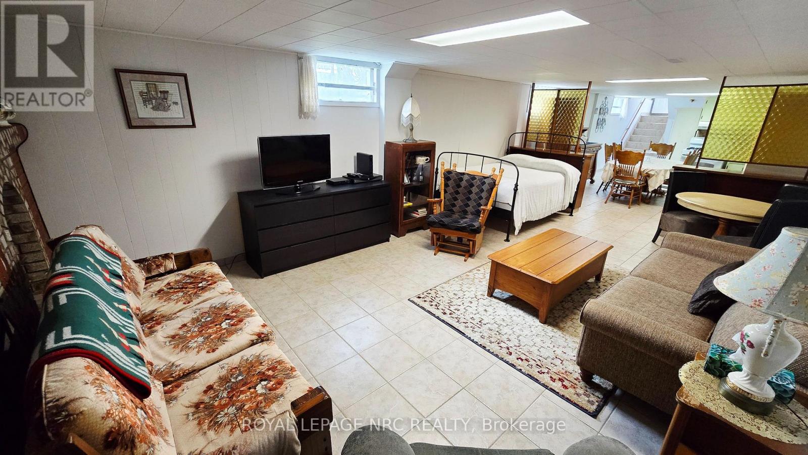 122 Wellington Street N, Welland, Ontario  L3B 1B3 - Photo 24 - X12379374