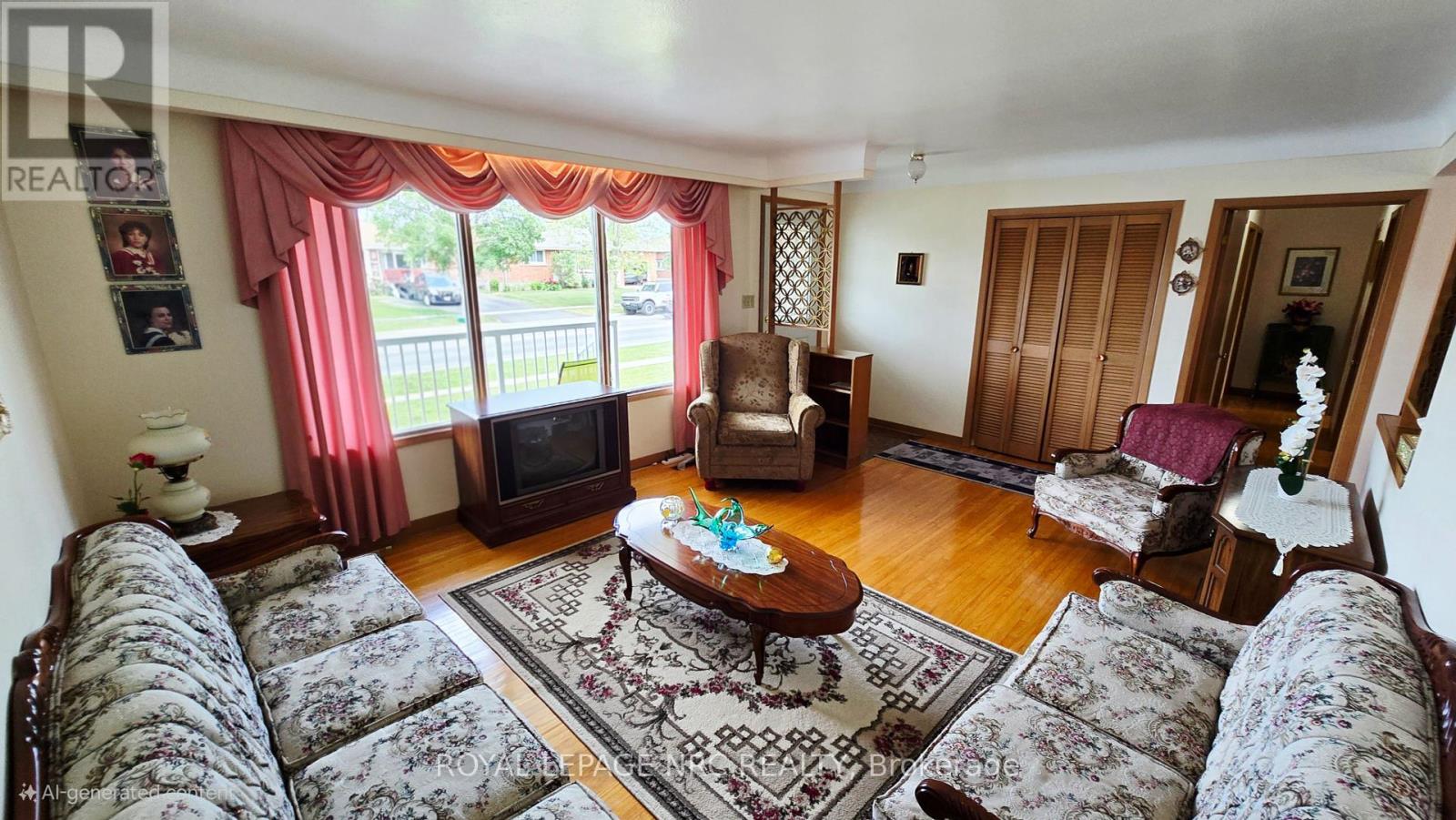 122 Wellington Street N, Welland, Ontario  L3B 1B3 - Photo 6 - X12379374