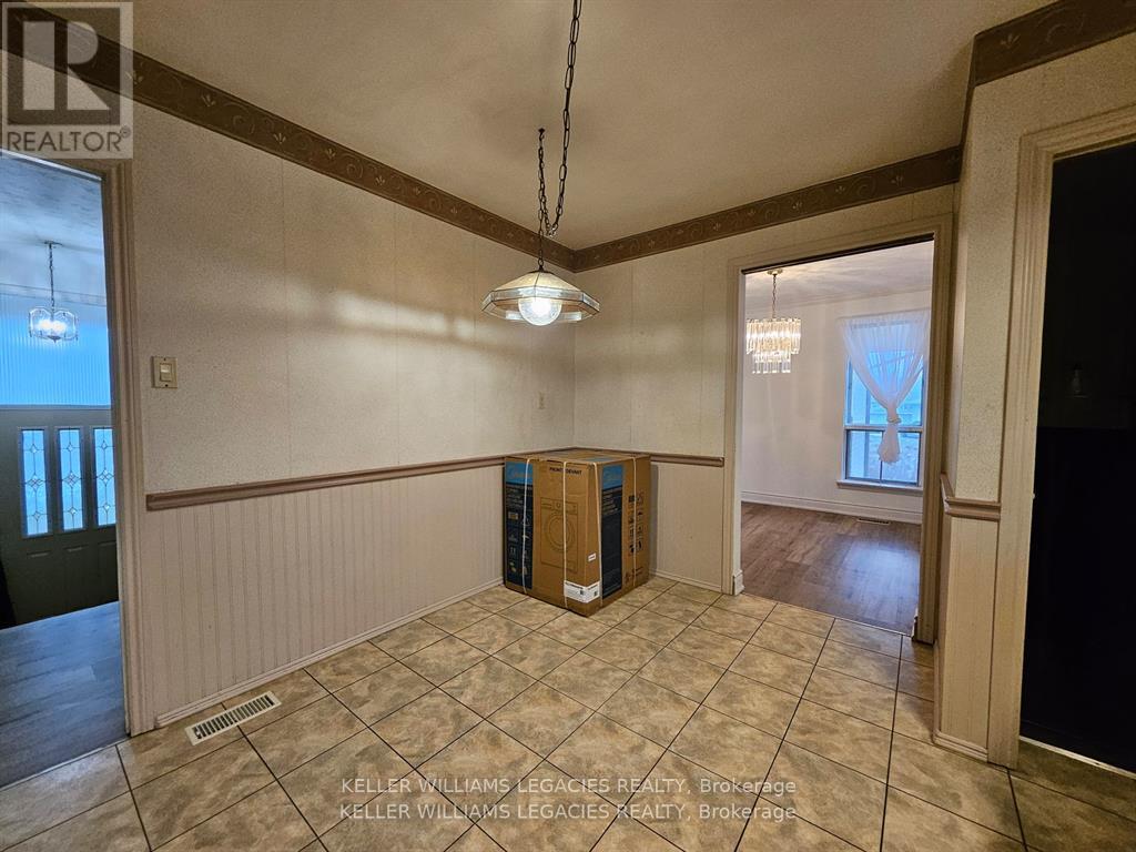 Main - 30 Gosling Road, Vaughan, Ontario  L6A 1E2 - Photo 17 - N12379378
