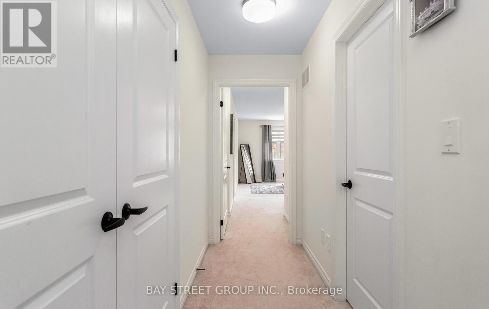 488 Parent Place, Milton, Ontario  L9E 1L4 - Photo 26 - W12379401