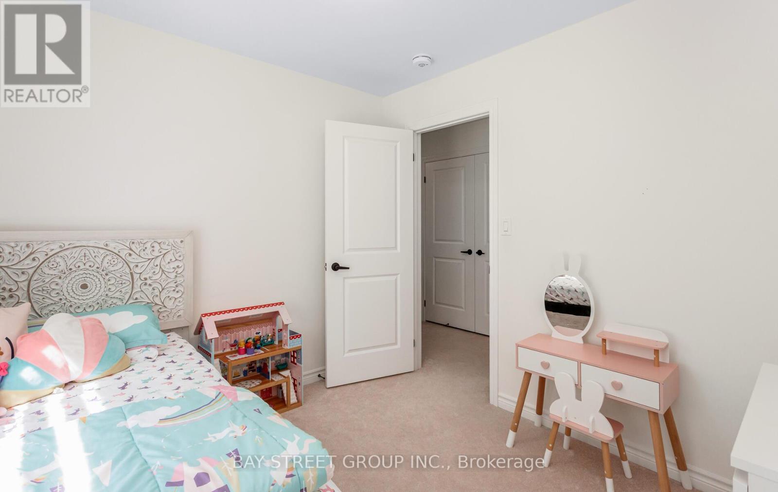 488 Parent Place, Milton, Ontario  L9E 1L4 - Photo 34 - W12379401