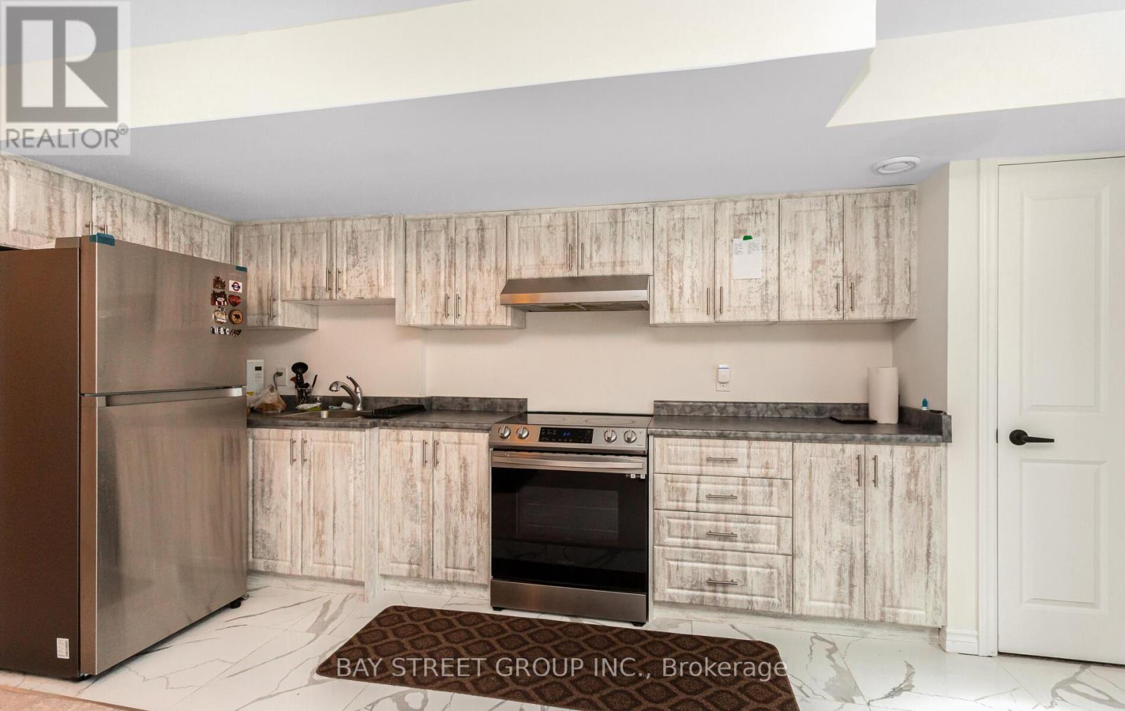 488 Parent Place, Milton, Ontario  L9E 1L4 - Photo 40 - W12379401