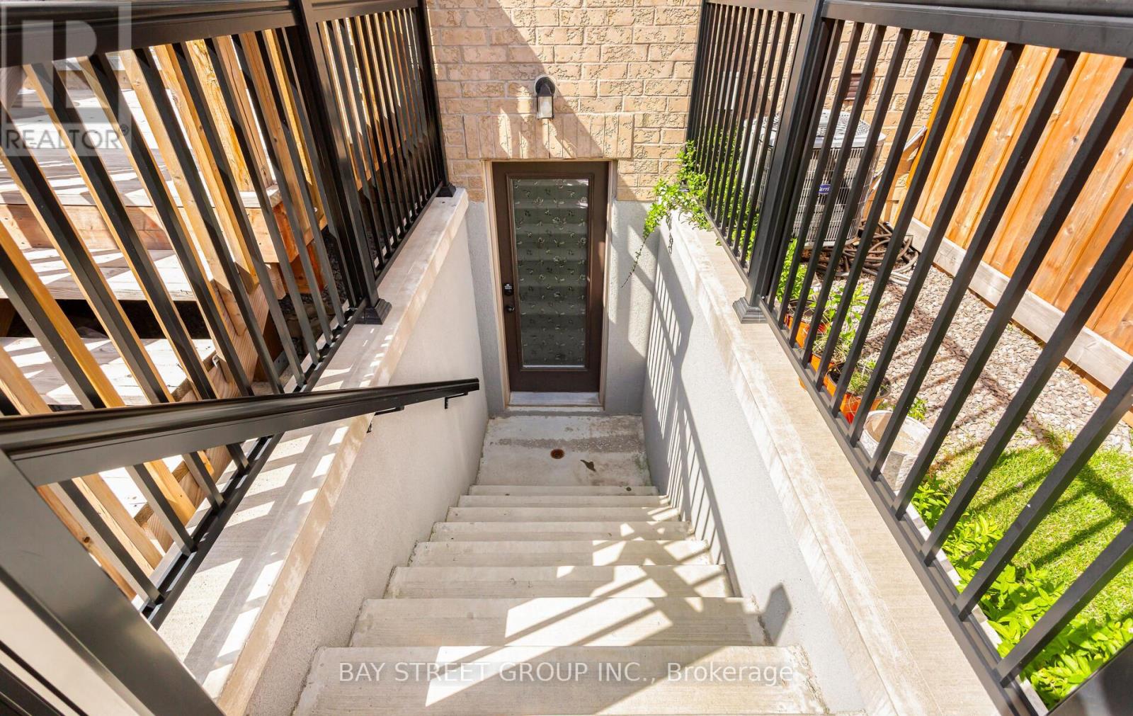 488 Parent Place, Milton, Ontario  L9E 1L4 - Photo 45 - W12379401