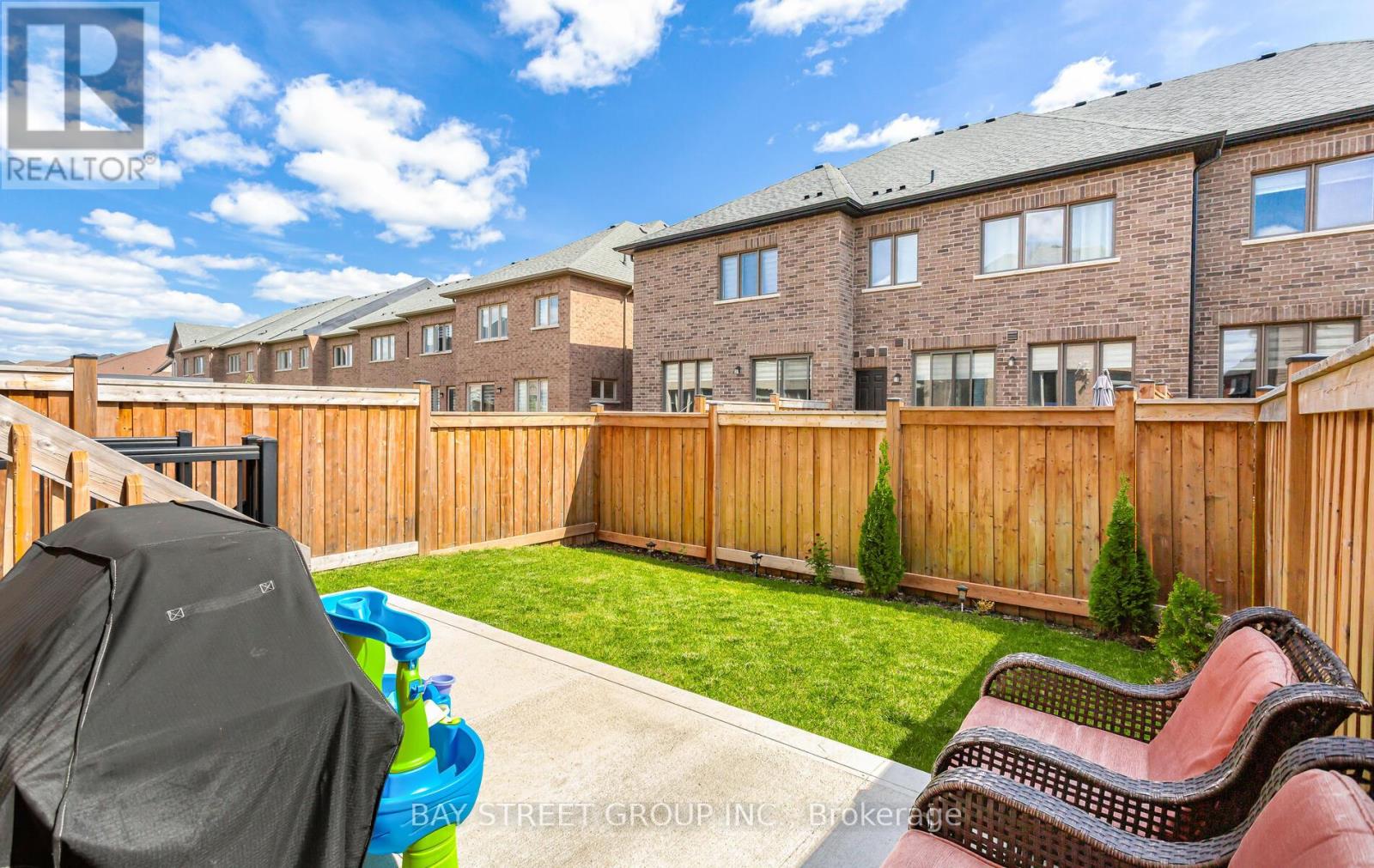 488 Parent Place, Milton, Ontario  L9E 1L4 - Photo 46 - W12379401