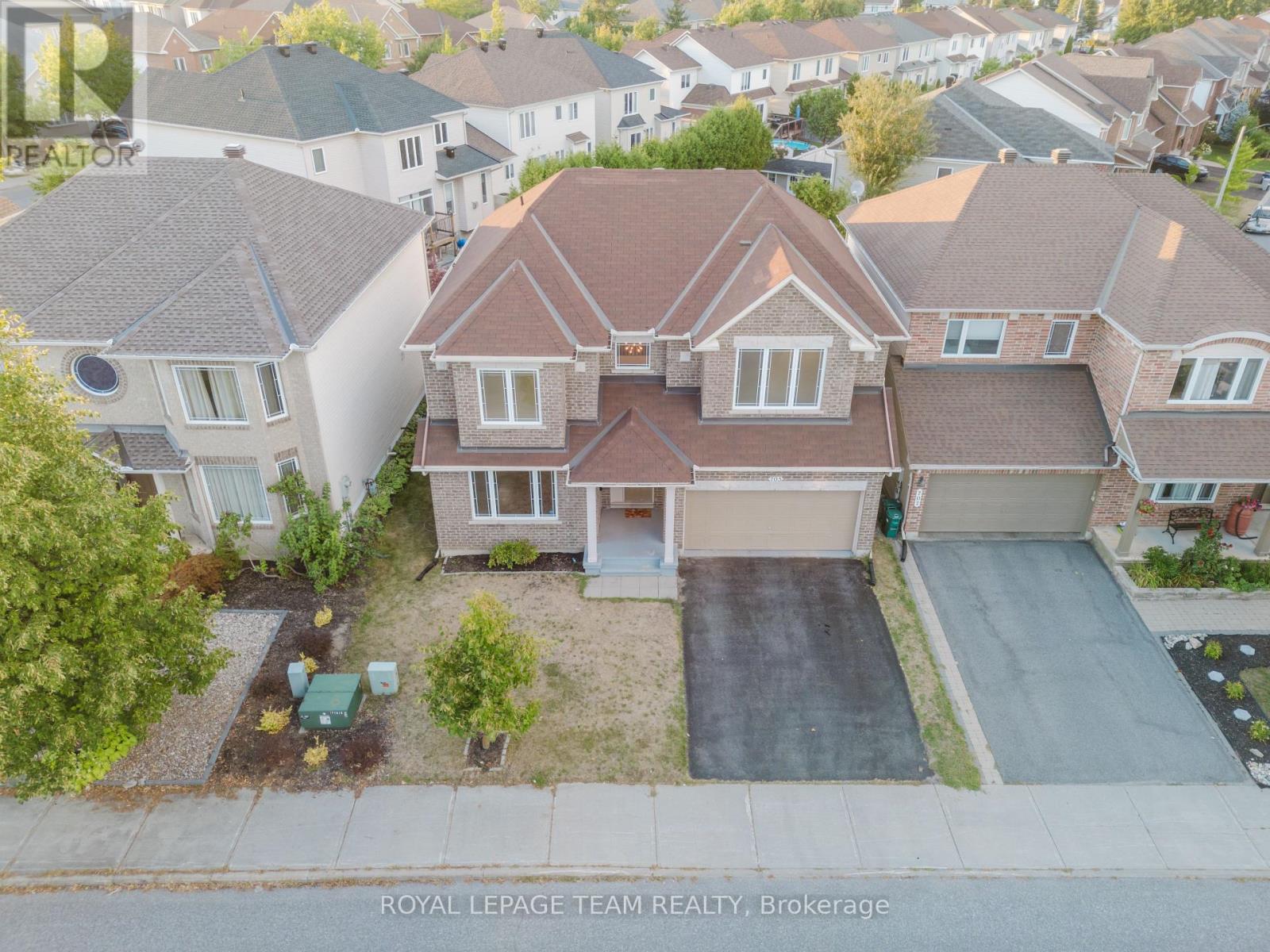 705 Clearbrook Drive, Ottawa, Ontario  K2J 5P1 - Photo 2 - X12379410