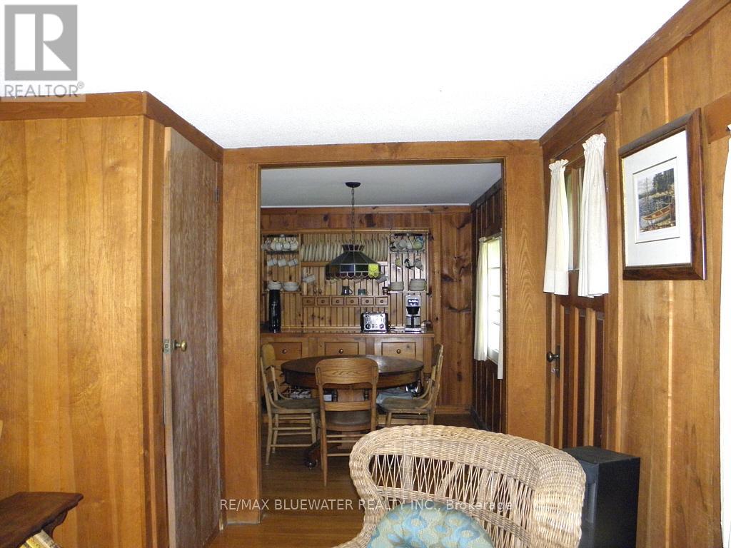 6493 West Parkway Drive, Lambton Shores, Ontario  N0N 1J2 - Photo 39 - X12379405