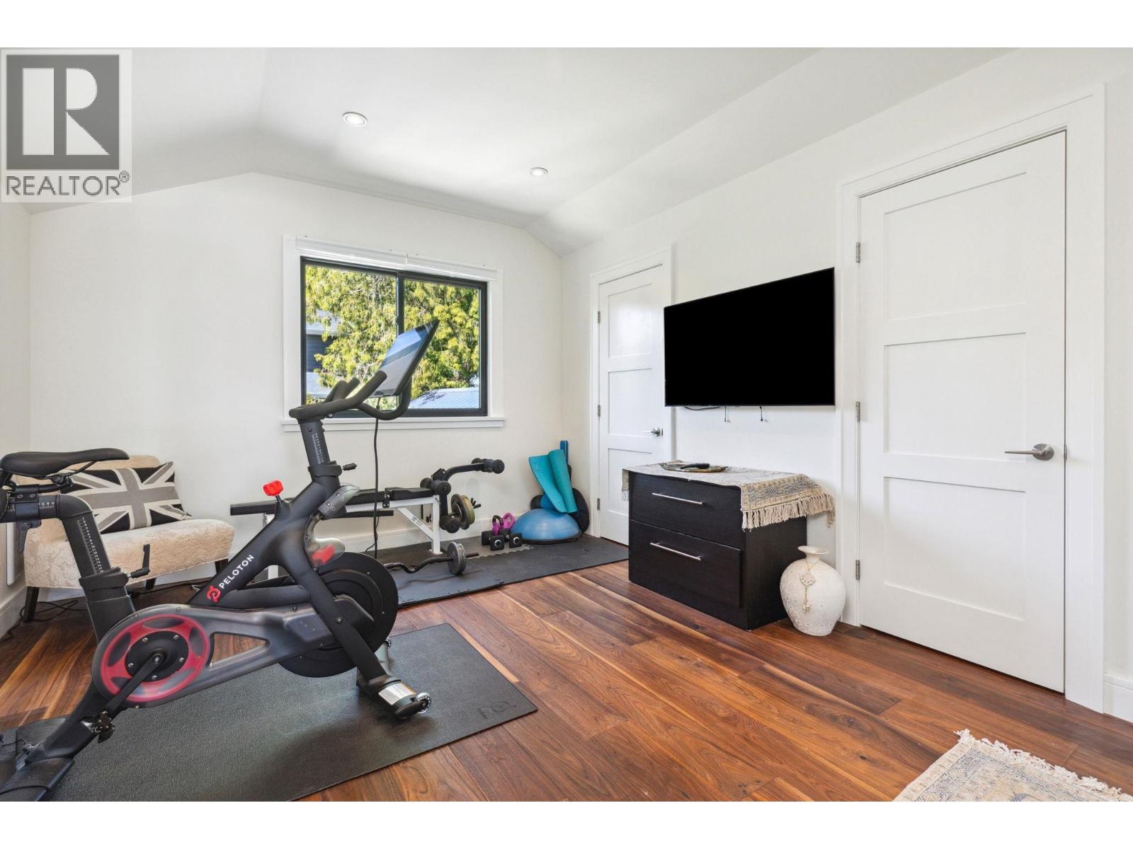 939 Friar Crescent, North Vancouver, British Columbia  V7G 1M5 - Photo 29 - R3043512