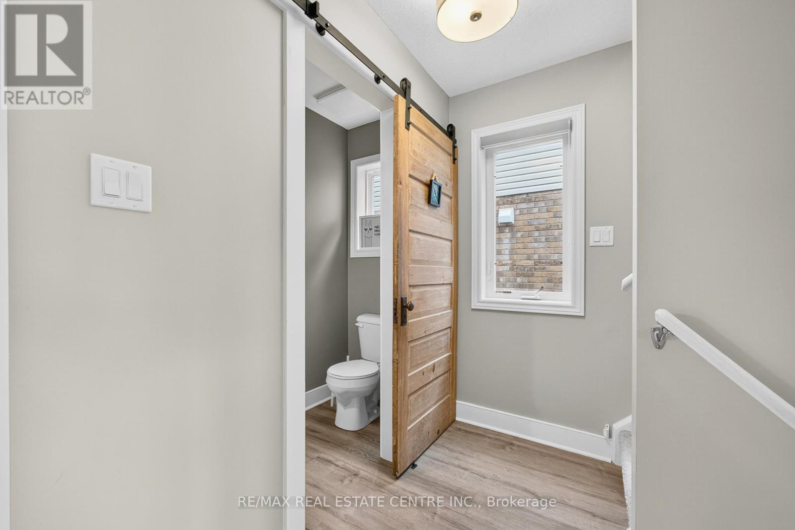 110 Oakes Crescent, Guelph, Ontario  N1E 0J5 - Photo 19 - X12379414