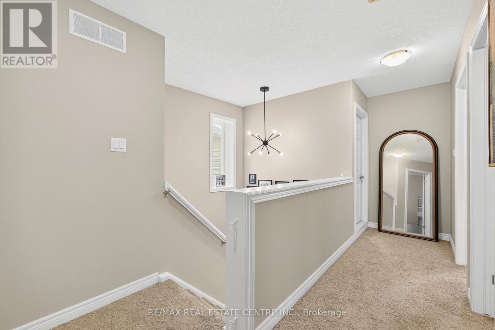 110 Oakes Crescent, Guelph, Ontario  N1E 0J5 - Photo 22 - X12379414