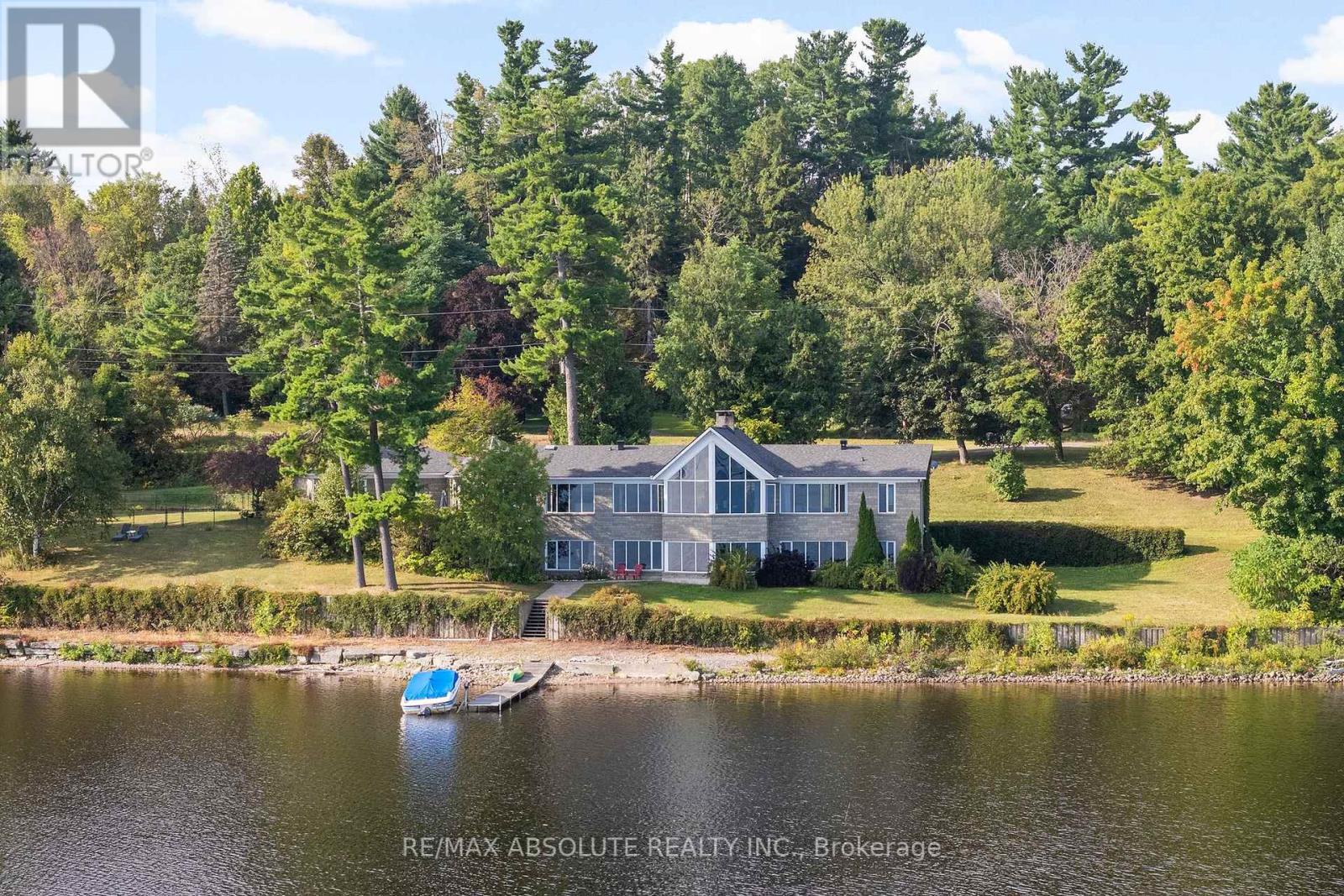 1724 River Road, Mcnab/braeside, Ontario  K0A 1G0 - Photo 4 - X12379441
