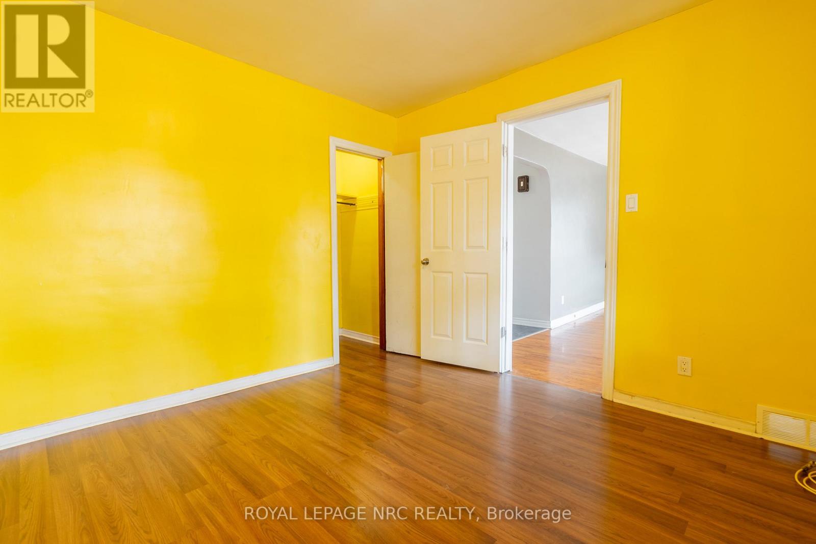 732-734 Steele Street, Port Colborne, Ontario  L3K 4Z2 - Photo 8 - X12379435