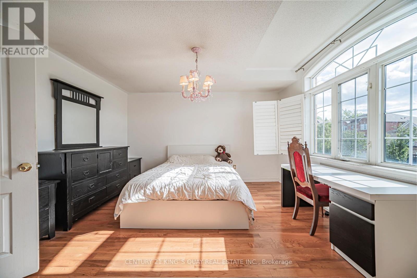 46 Pepperberry Road, Vaughan (Patterson), Ontario  L4J 8W9 - Photo 30 - N12379448