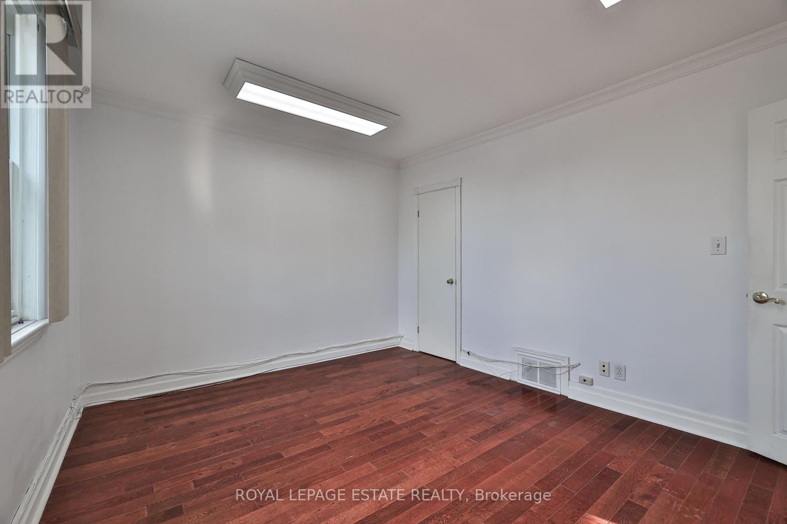 1279 Weston Road, Toronto, Ontario  M6M 4R2 - Photo 12 - W12379447