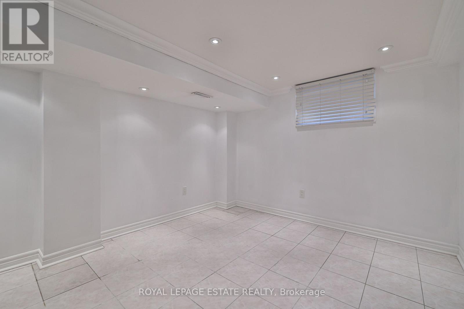 1279 Weston Road, Toronto, Ontario  M6M 4R2 - Photo 26 - W12379447