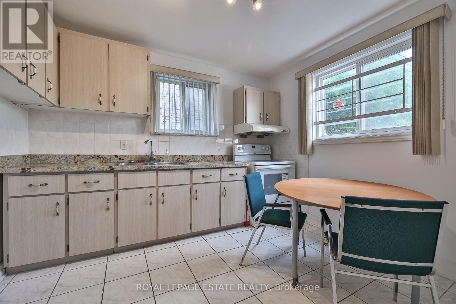1279 Weston Road, Toronto, Ontario  M6M 4R2 - Photo 7 - W12379447