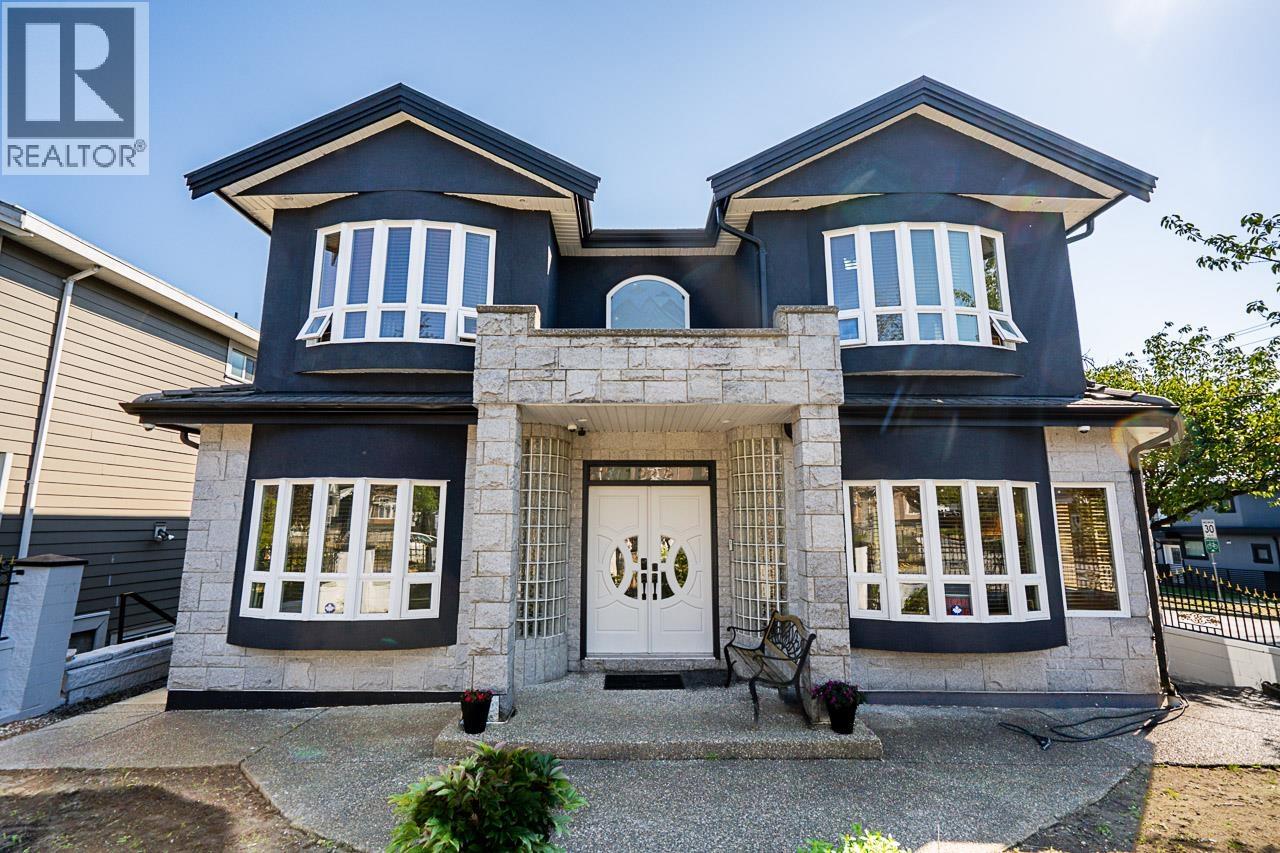 1306 E 60 Avenue, Vancouver, British Columbia  V5X 2A9 - Photo 2 - R3042552