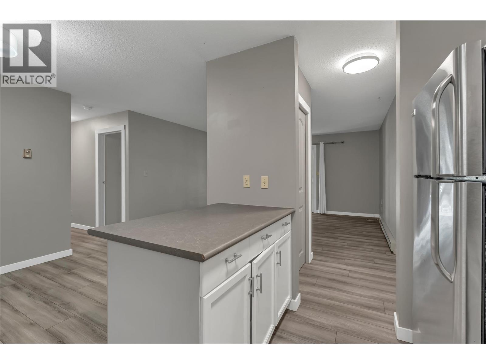 735 Cook Road Unit# 207c, Kelowna, British Columbia  V1W 3G6 - Photo 7 - 10353235