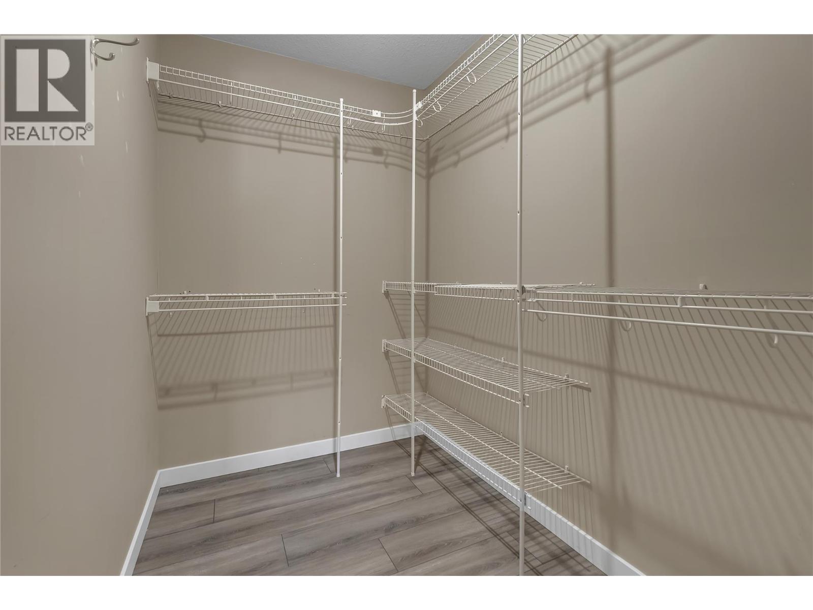 735 Cook Road Unit# 207c, Kelowna, British Columbia  V1W 3G6 - Photo 21 - 10353235