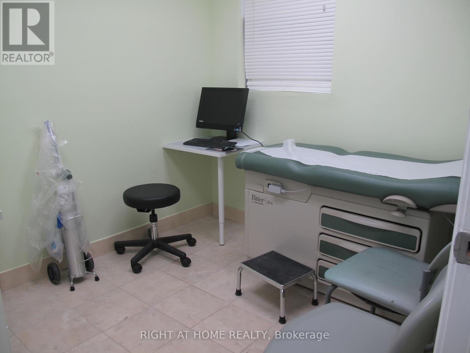 2 - 403 Parliament Street, Toronto, Ontario M5A 3A1 - Photo 11 - C12379463