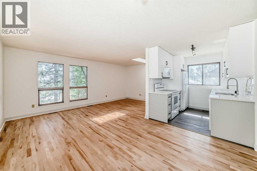 269 Edgepark Boulevard Nw, Calgary, Alberta  T3A 4J1 - Photo 8 - A2252151