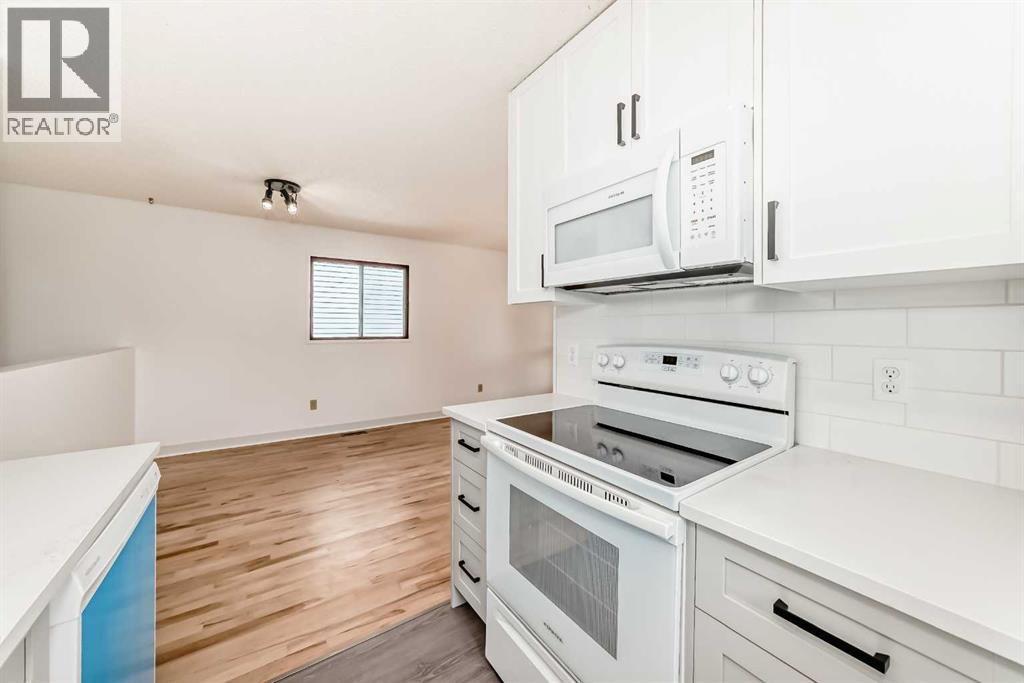 269 Edgepark Boulevard Nw, Calgary, Alberta  T3A 4J1 - Photo 6 - A2252151