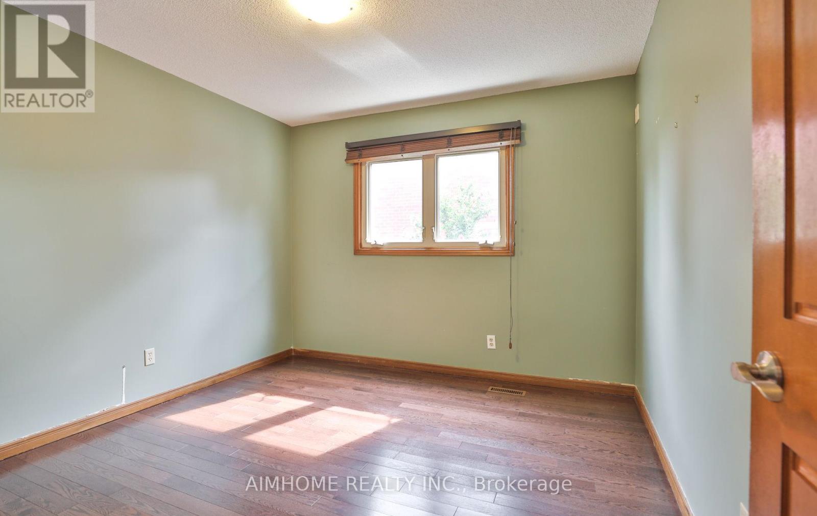 1339 Windrush Drive, Oakville, Ontario  L6M 1W4 - Photo 18 - W12379465