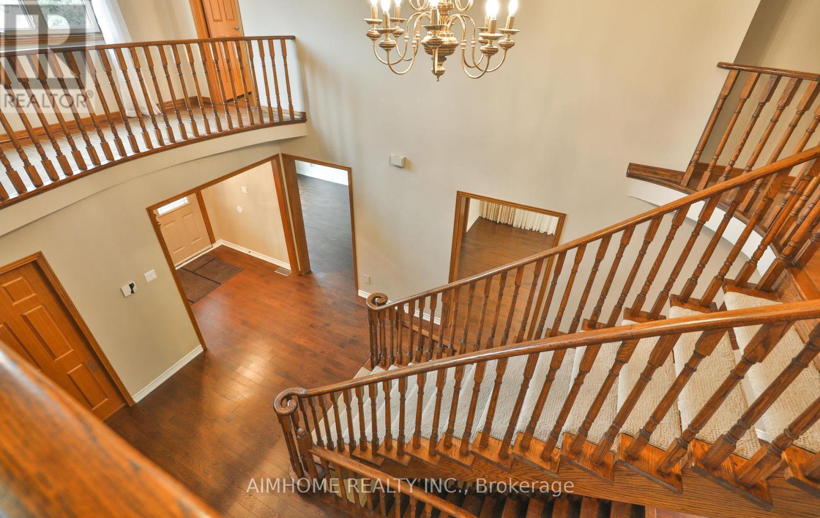 1339 Windrush Drive, Oakville, Ontario  L6M 1W4 - Photo 23 - W12379465