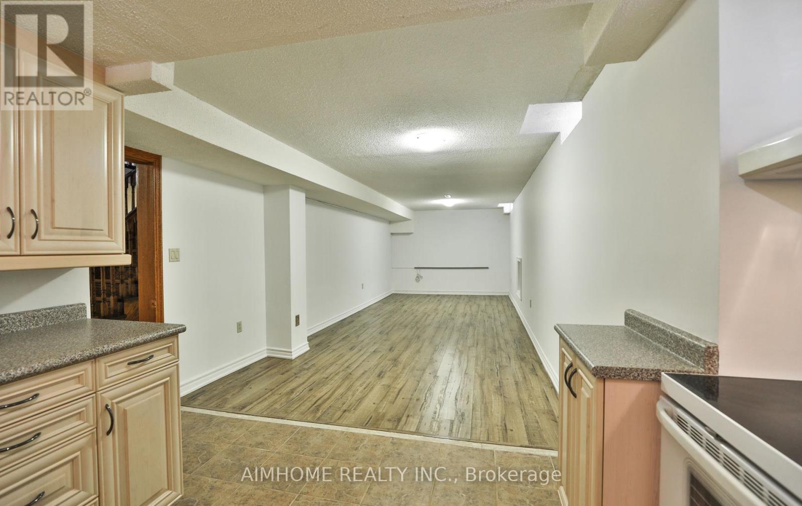 1339 Windrush Drive, Oakville, Ontario  L6M 1W4 - Photo 44 - W12379465