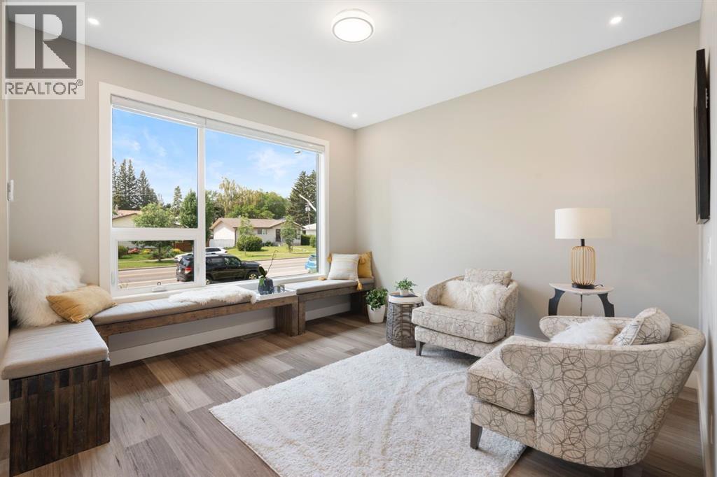 Property at 100 Cambrian Drive NW image 2