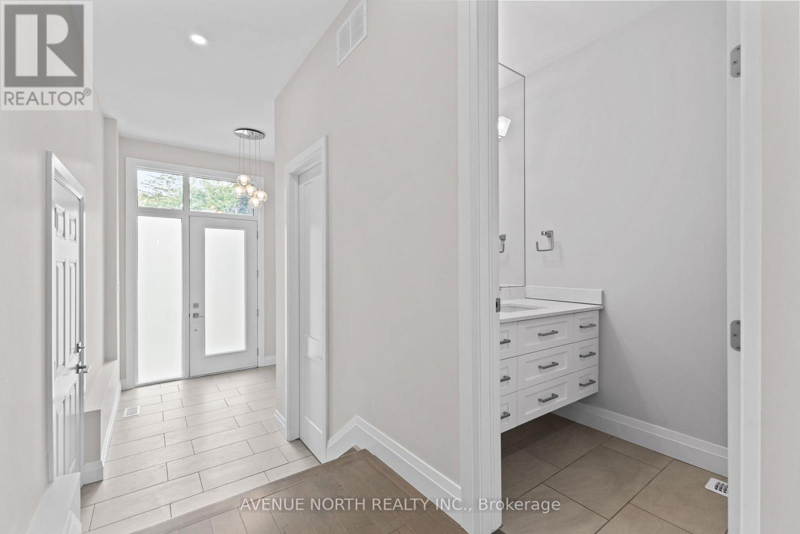 Property at 463 DAWSON AVENUE image 3