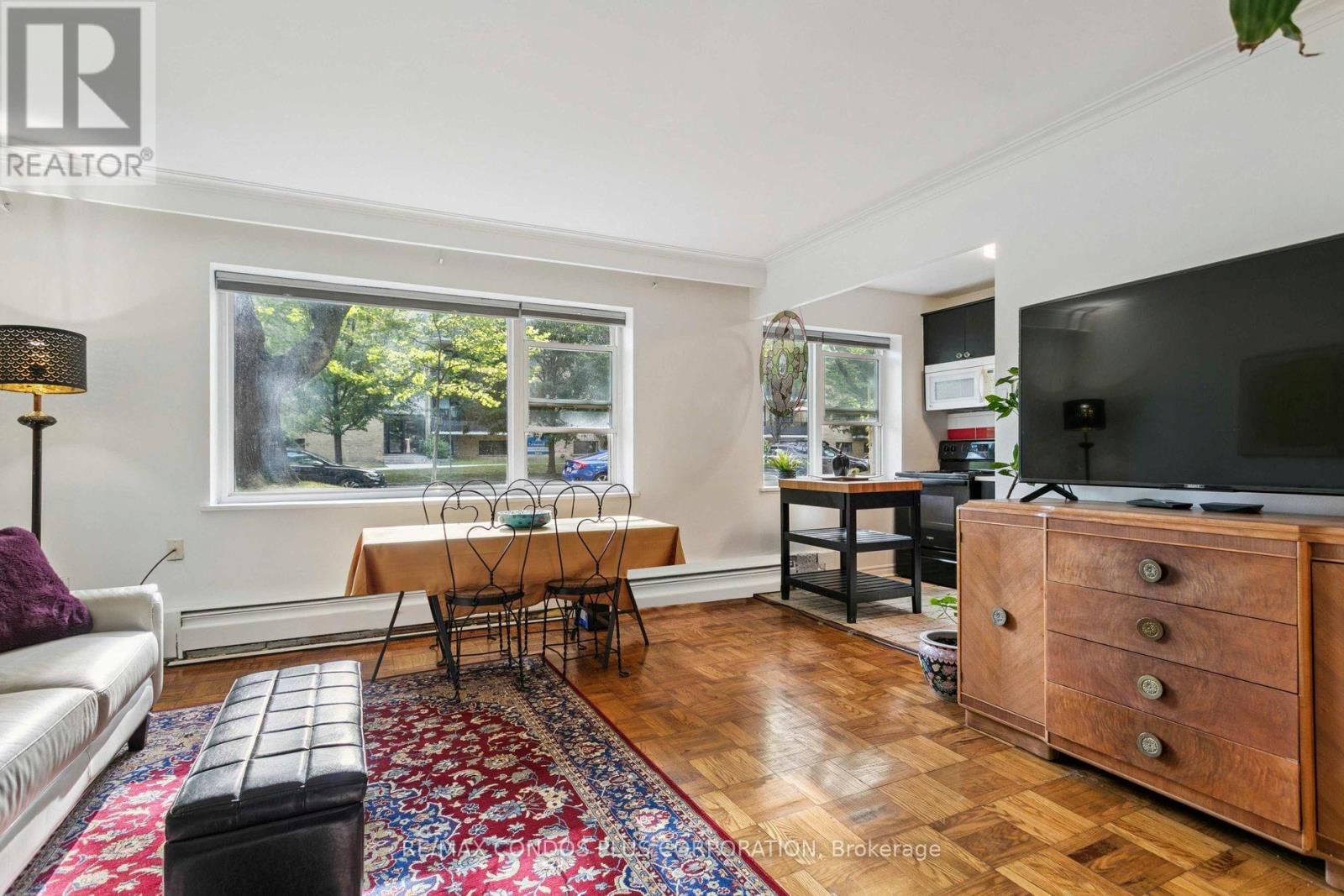 101 - 185 Stephen Drive, Toronto, Ontario  M8Y 3N5 - Photo 3 - W12375168