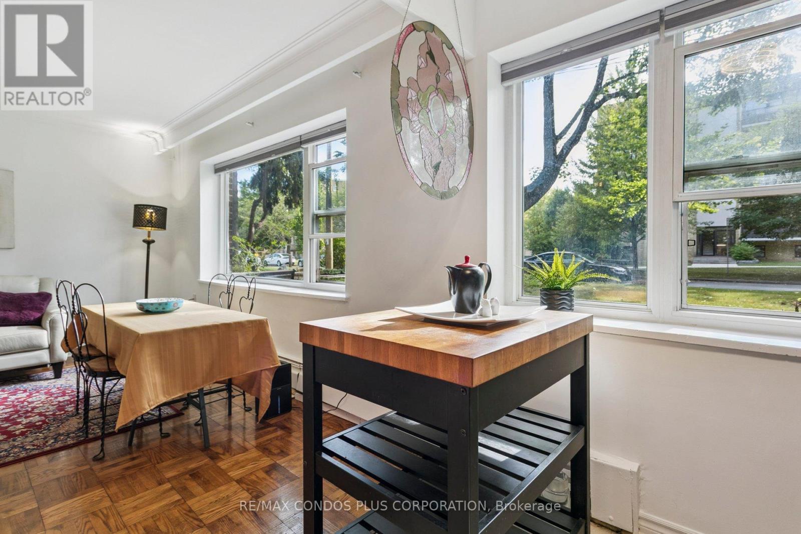 101 - 185 Stephen Drive, Toronto, Ontario  M8Y 3N5 - Photo 8 - W12375168