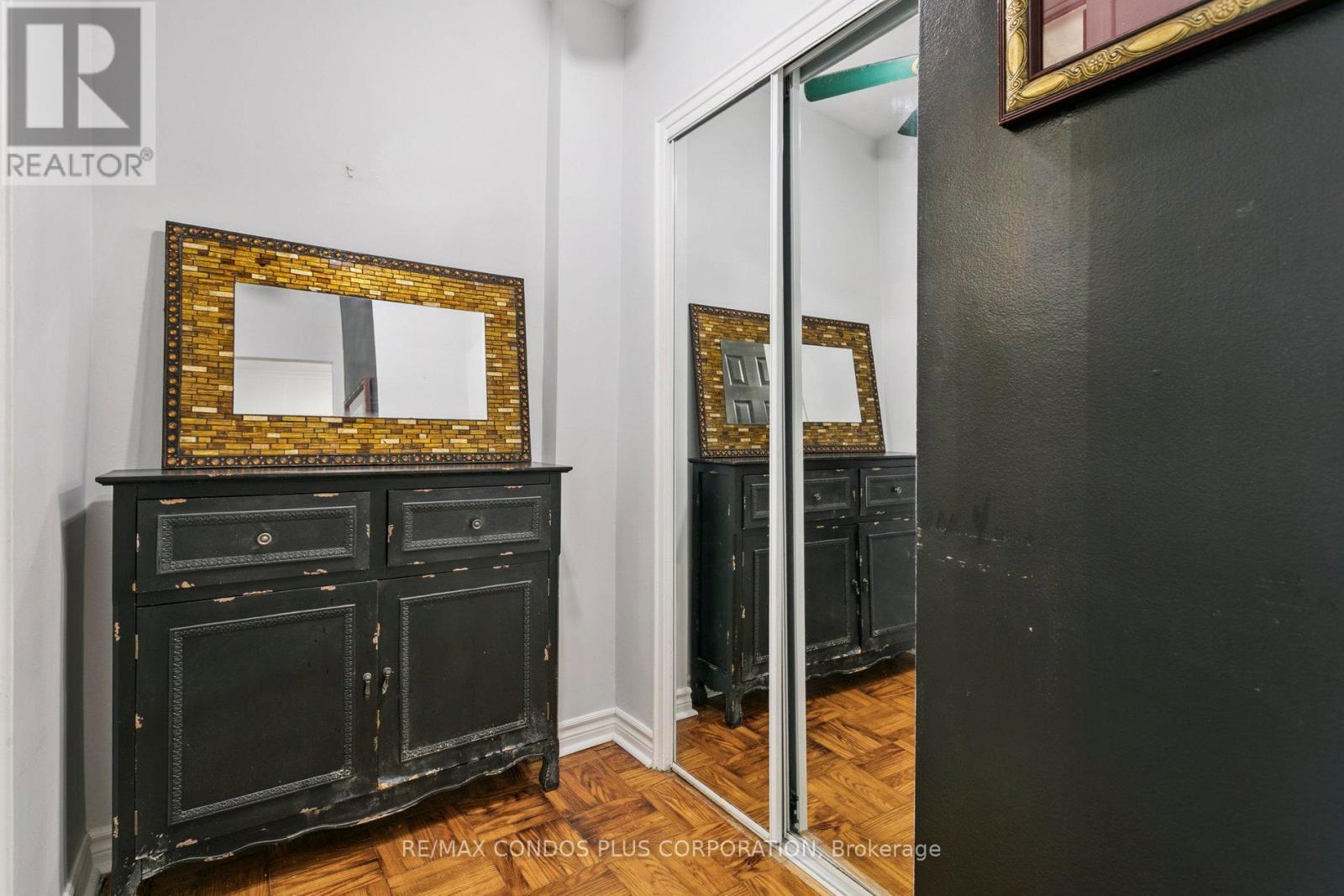 101 - 185 Stephen Drive, Toronto, Ontario  M8Y 3N5 - Photo 24 - W12375168