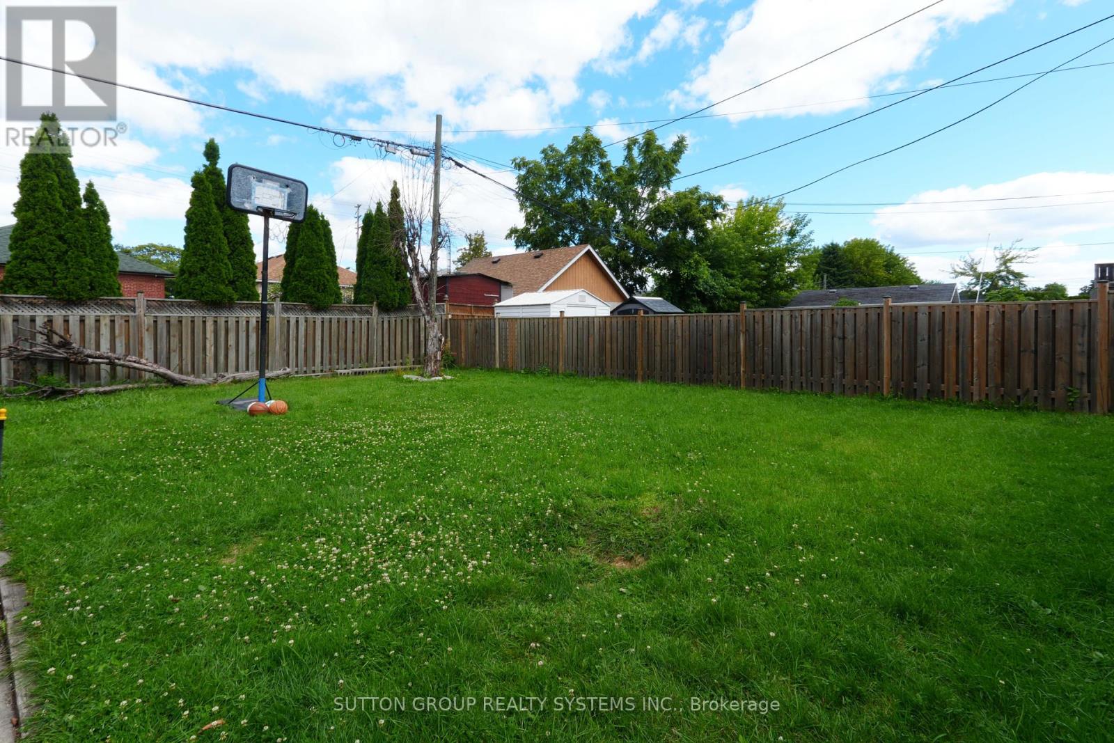 30 Silvercrest Avenue, Toronto (Alderwood), Ontario  M8W 2S4 - Photo 26 - W12379472