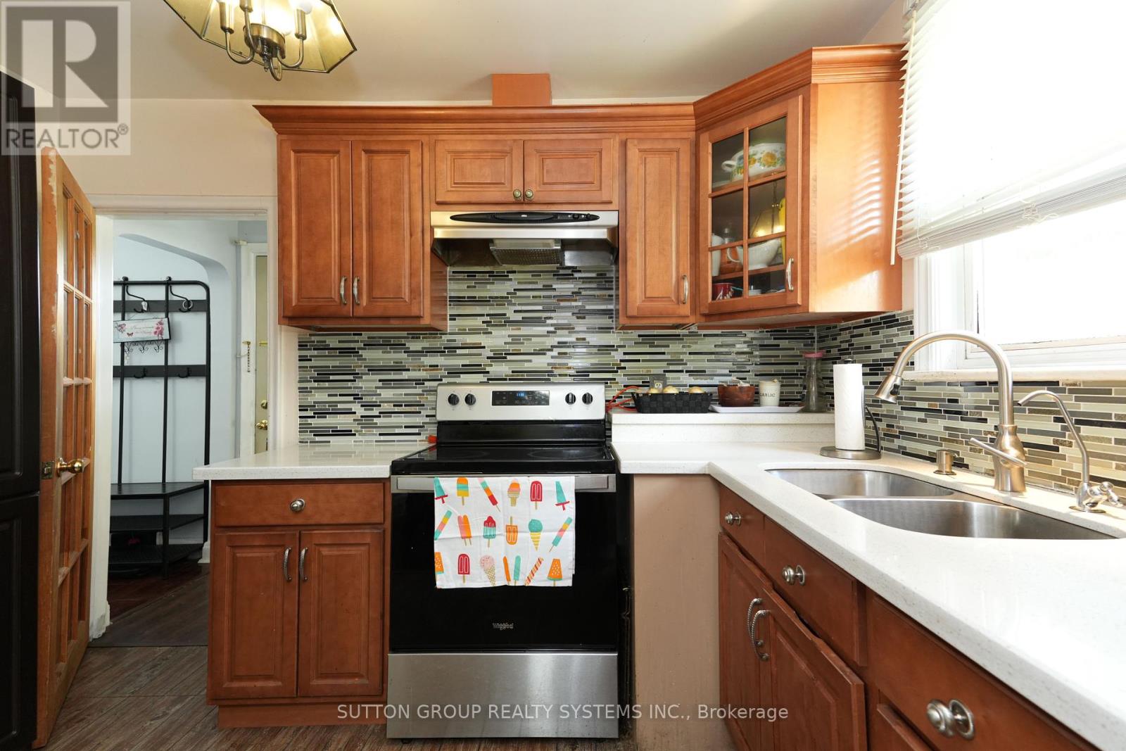 Property at 30 SILVERCREST AVENUE image 5
