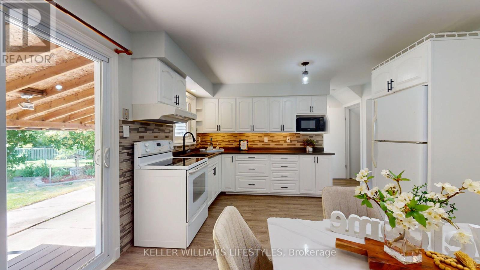 117 Woodrow Crescent, London South, Ontario  N6E 1E7 - Photo 10 - X12379480