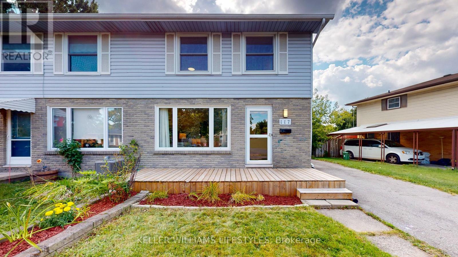 117 Woodrow Crescent, London South, Ontario  N6E 1E7 - Photo 2 - X12379480