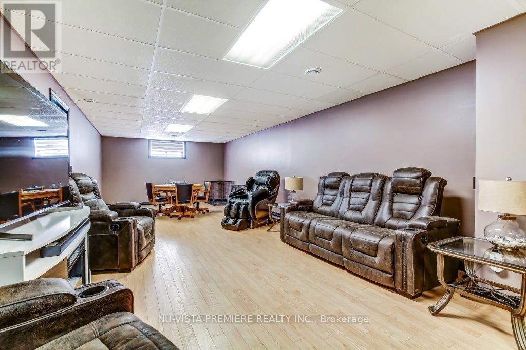 8578 Vance Drive, Lambton Shores, Ontario  N0N 1J7 - Photo 23 - X12379535