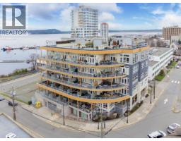 303 10 Chapel St Aqua Residence