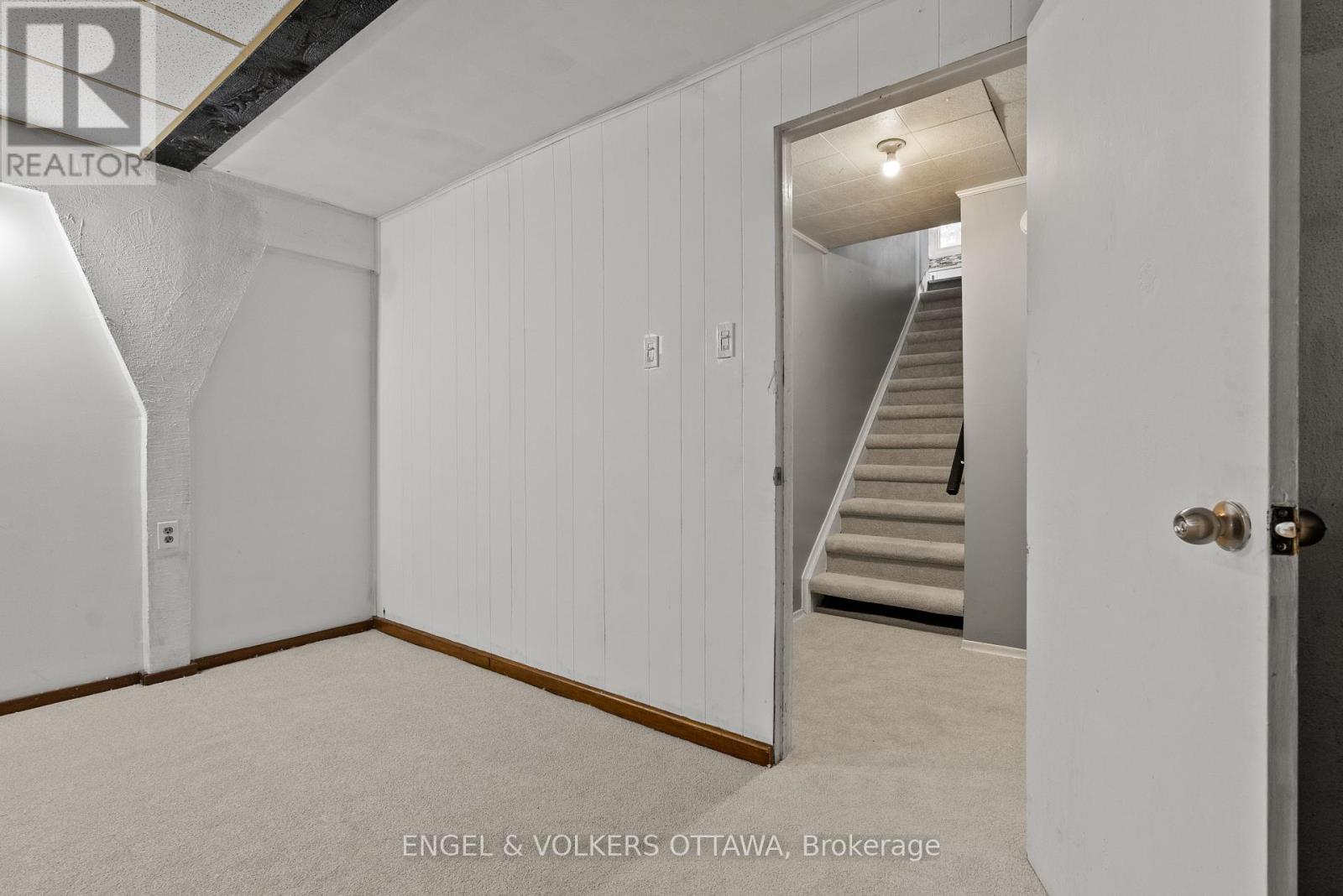 1427 Rosebella Avenue, Ottawa, Ontario  K1T 1E5 - Photo 31 - X12379491
