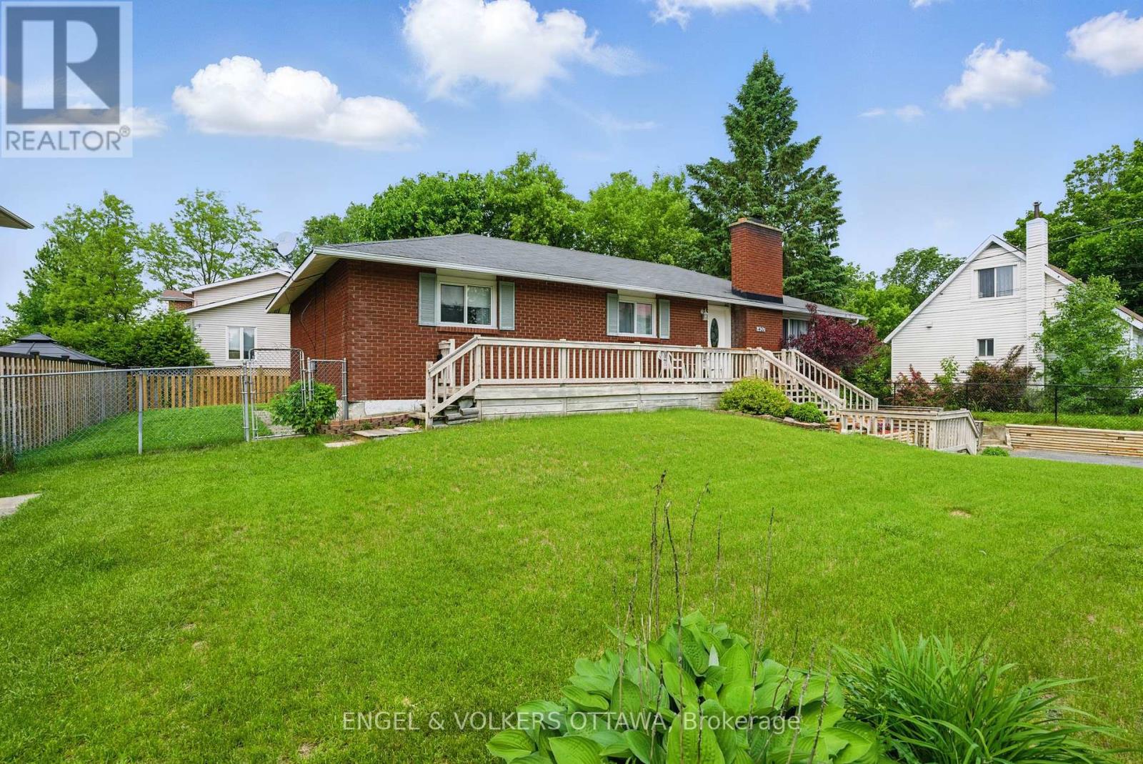 Property at 1427 ROSEBELLA AVENUE image 4