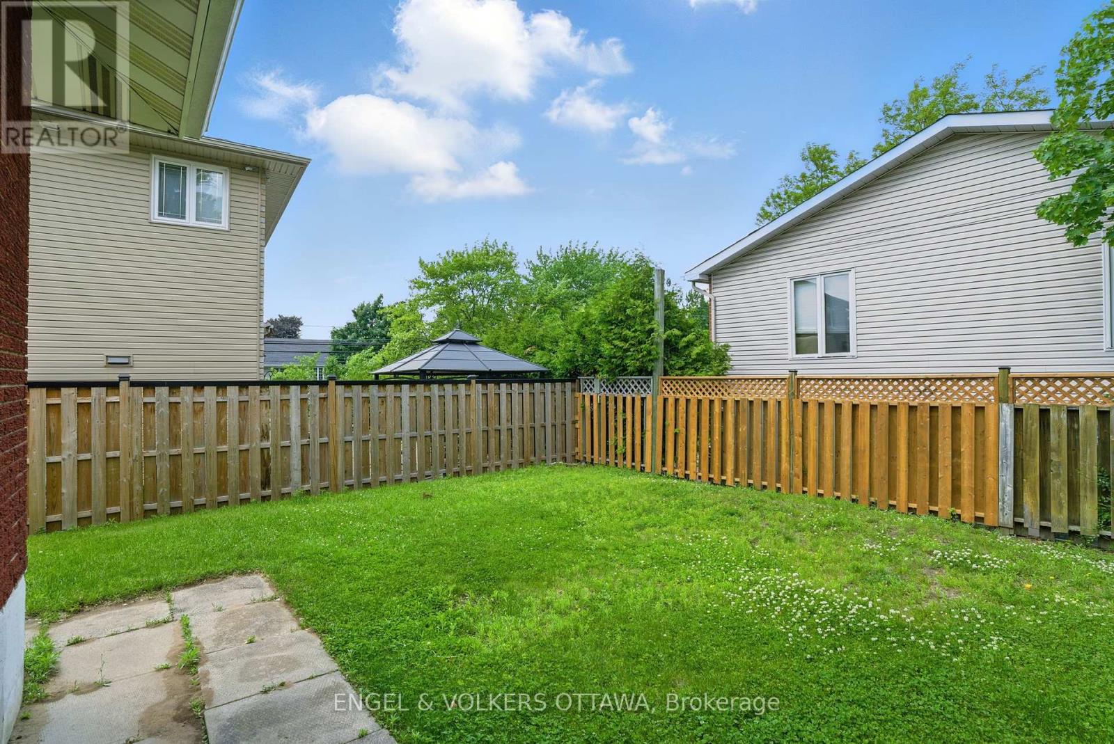 1427 Rosebella Avenue, Ottawa, Ontario  K1T 1E5 - Photo 40 - X12379491