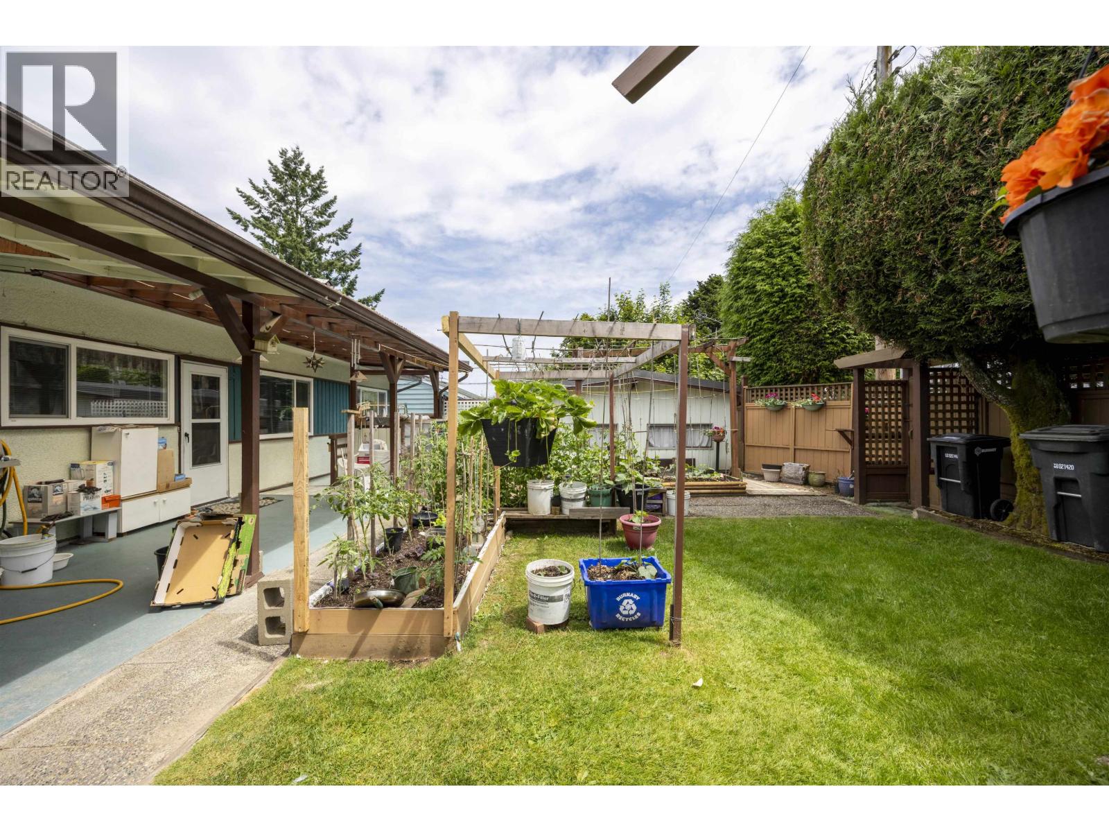 4646 Charlotte Court, Burnaby, British Columbia  V5G 2R8 - Photo 15 - R3042174